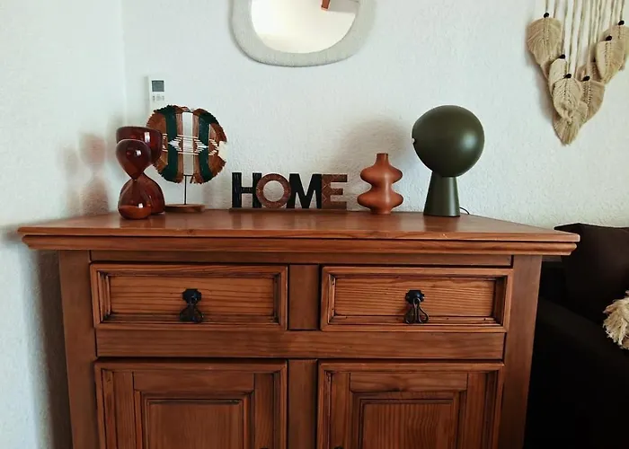 A 300m De La Richelieu *