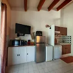 Richelieu 73 A 300m Piscine Parking * אגדה