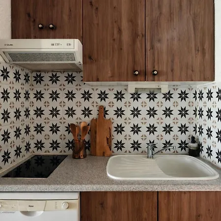 Richelieu 73 A 300m Piscine Parking